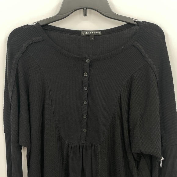 Gibsonlook Women's Waffle Knit Long Sleeve Henley Top Black Size XS - Picture 3 of 4